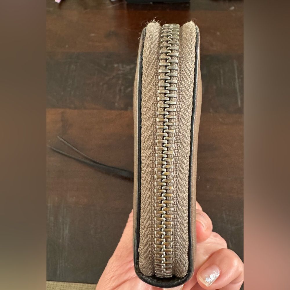 Loewe Tan Leather Skull Zip Wallet - Picture 3 of 8